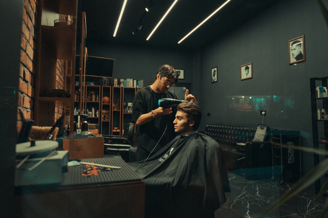 Complete Guide on How to Barber Hair for Beginners